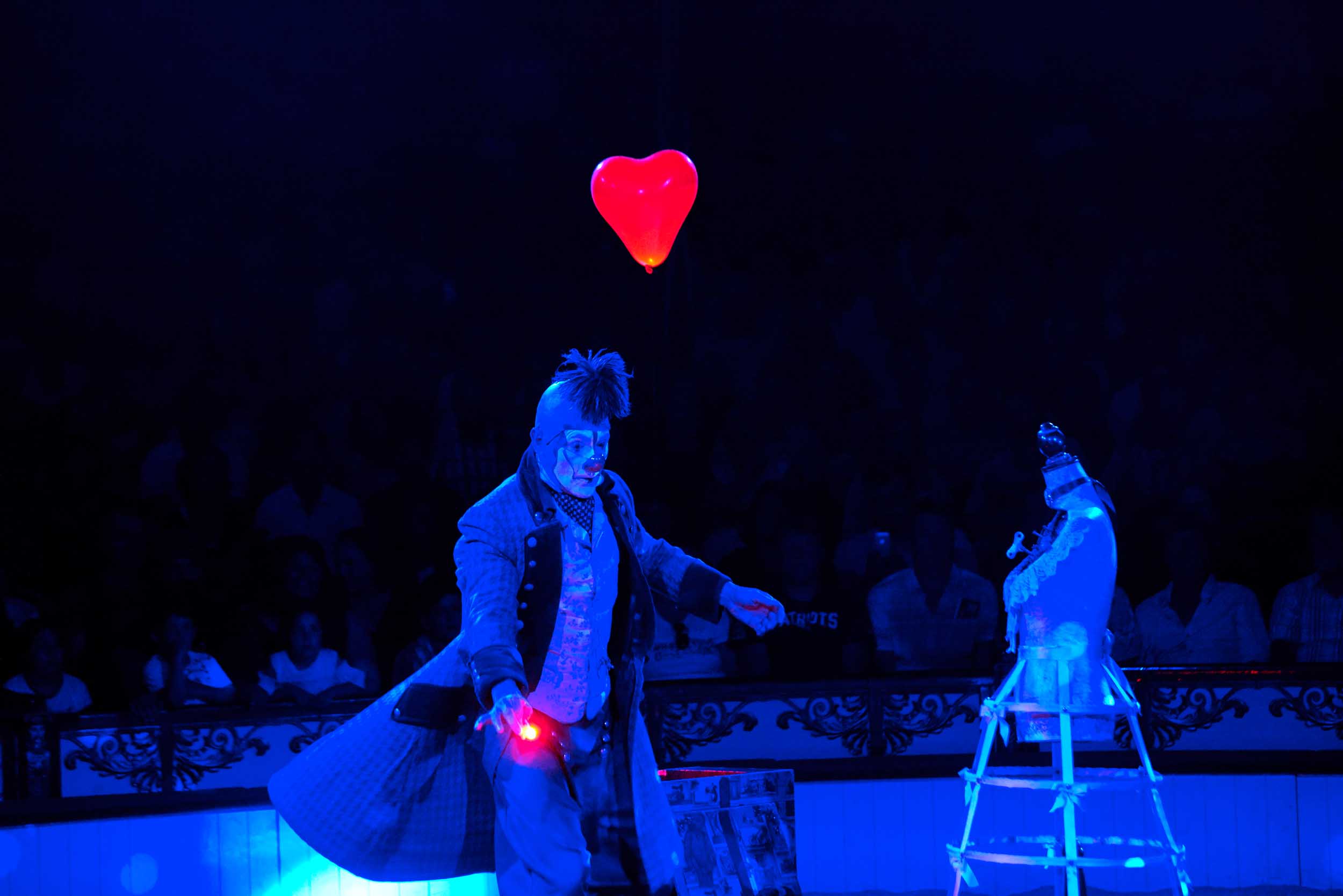 Clown Carillon bei der Liebeserklärung